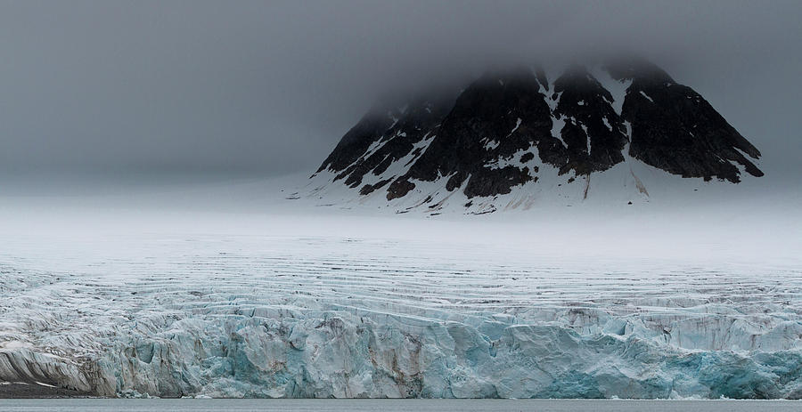 Landscape Photograph - Norway, Spitsbergen, Svalbard by Jaynes Gallery