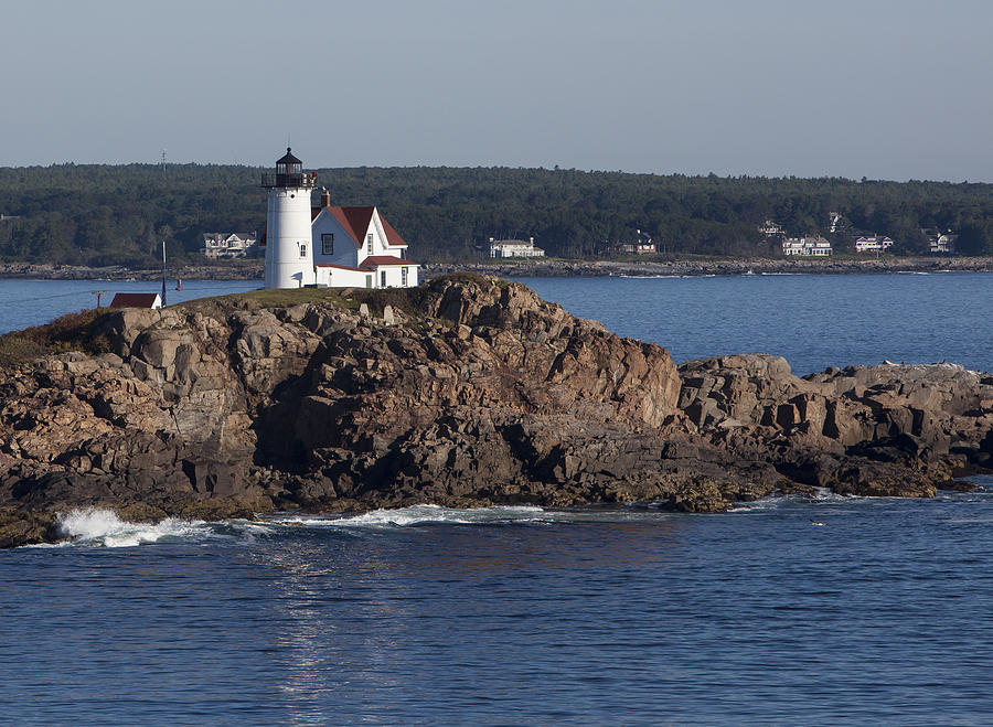 Nubble Light Or Cape Neddick Light, York Photograph by Dave Cleaveland ...