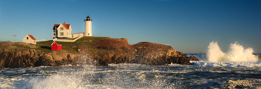 Nubble Light with Rough Seas Photograph by Kyle Lee