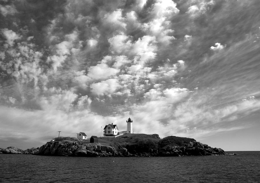 Nubble Lighthouse Photograph by Daniel Woodrum