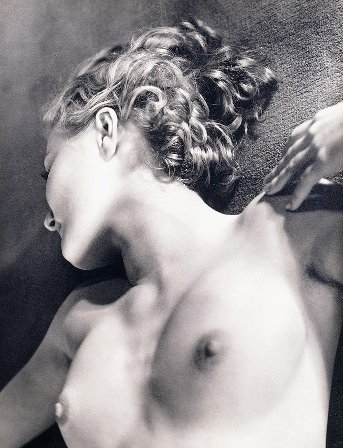 Nude Photograph - Nude by Sasha Stone