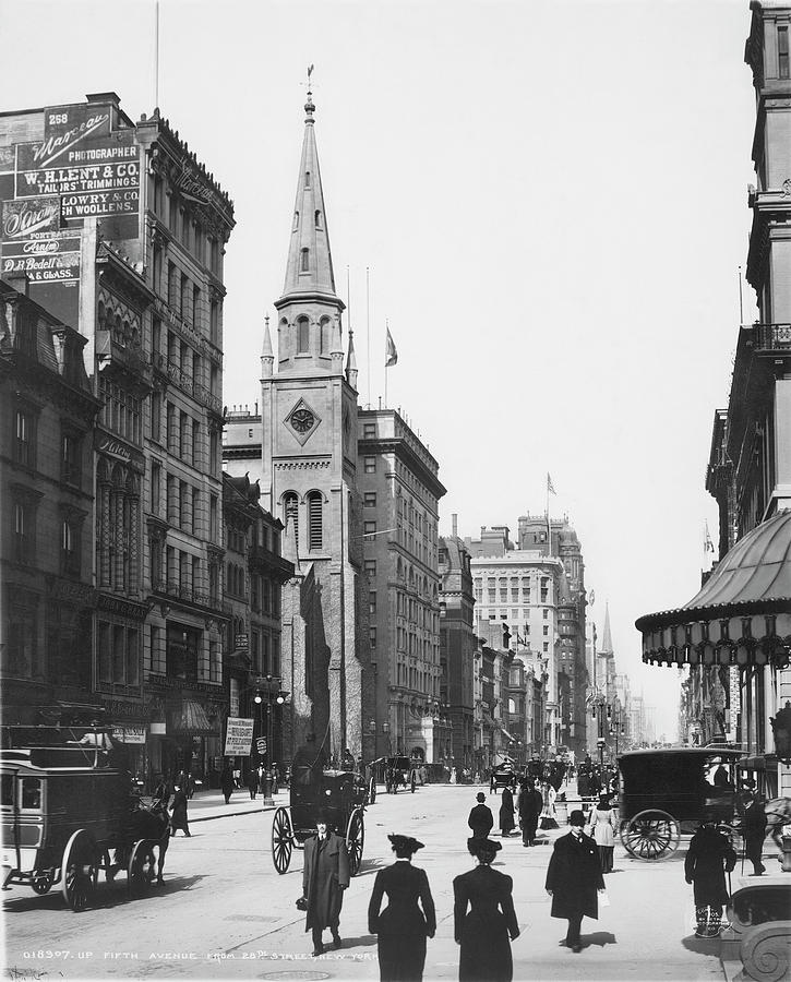 Nyc Fifth Avenue, 1905 Photograph by Granger