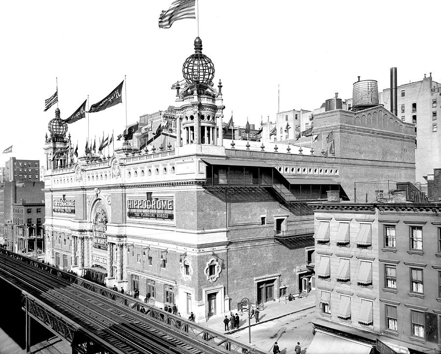 Nyc, Hippodrome Theatre, 1905 Photograph by Science Source