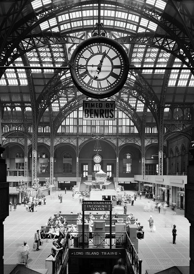 Nyc Penn Station, 1962 Photograph by Granger
