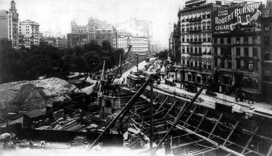 Nyc Subway Construction, Union Square Photograph by Science Source