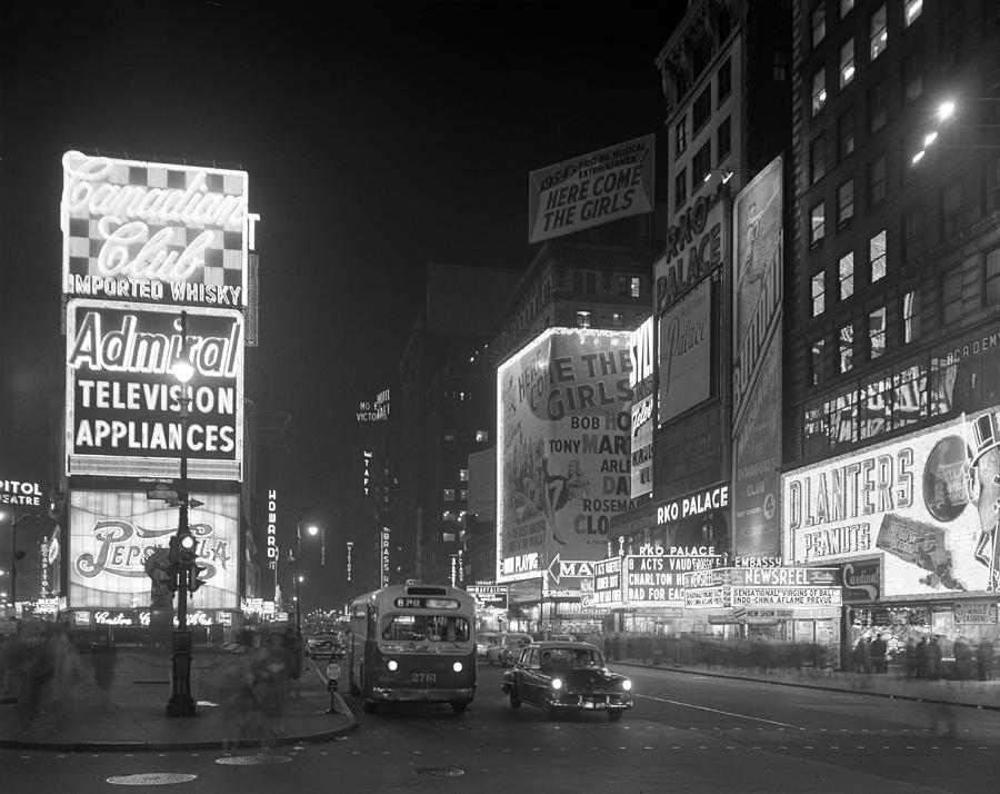 Nyc, Times Square, 1953 Photograph by Science Source