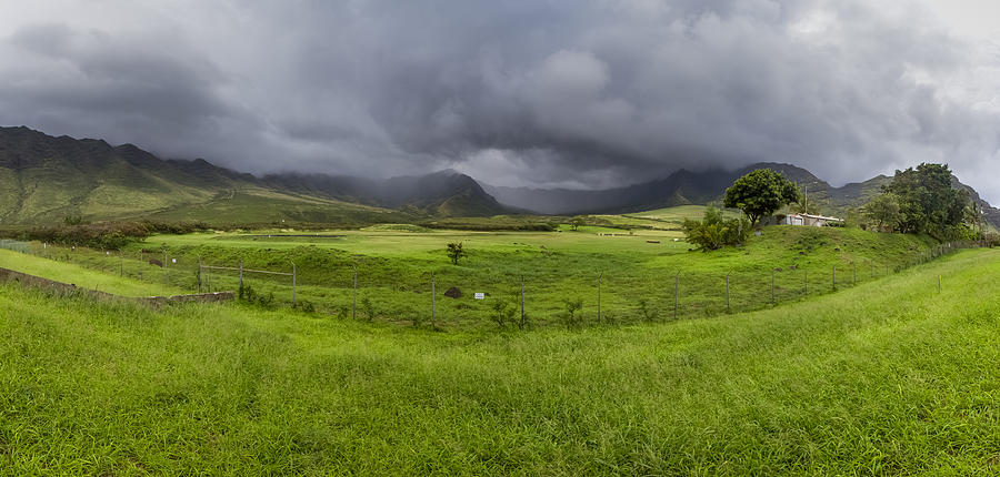 Landscape Photograph - Oahu West Hawaii by Jianghui Zhang