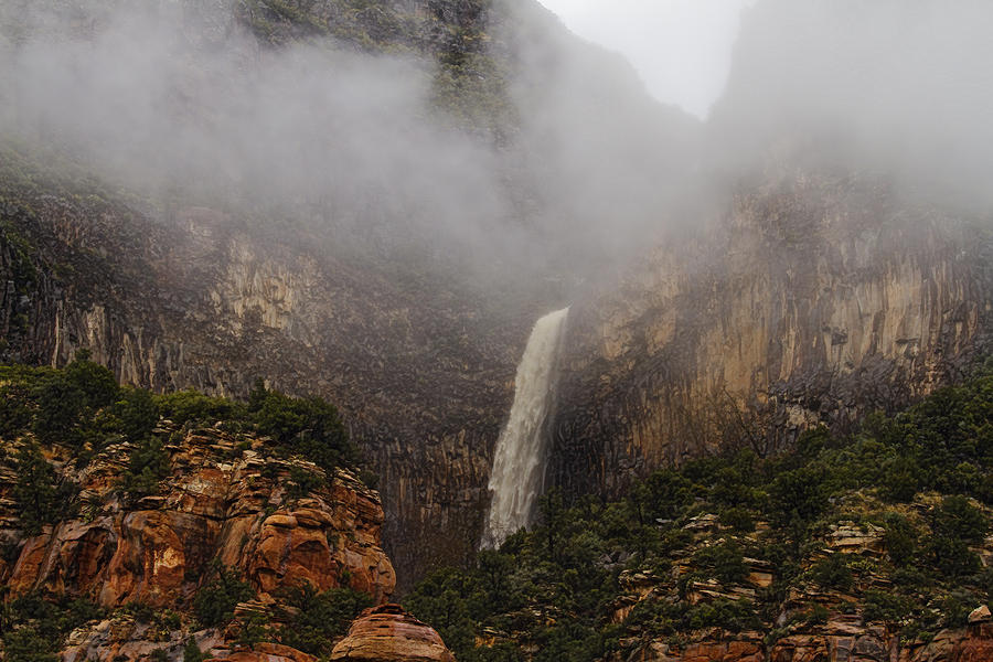 Oak Creek Canyon Photograph - Oak Creek Waterfall by Tom Kelly