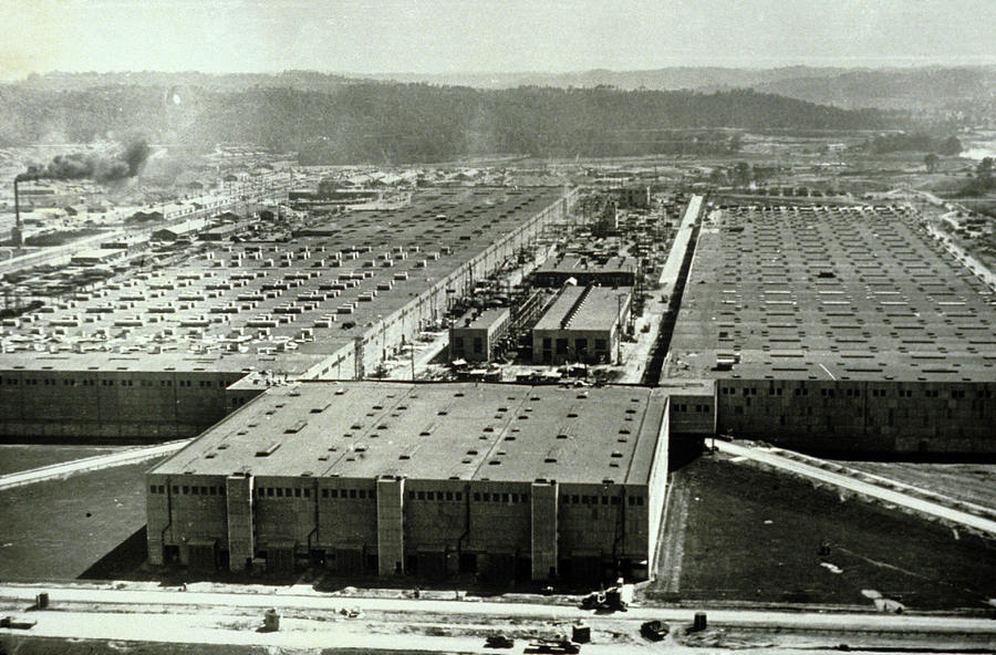 Oak Ridge Photograph by National Archives/science Photo Library - Fine ...