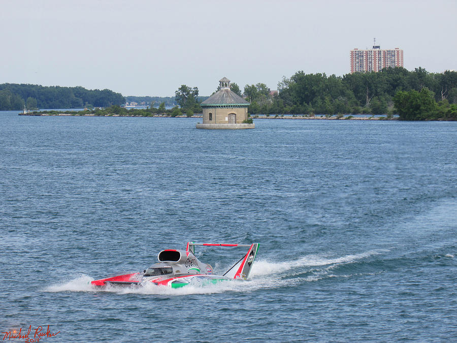 Oberto 2014 Gold Cup Winner Photograph by Michael Rucker
