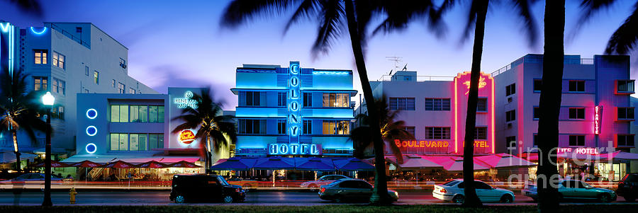 Miami Photograph - Ocean Drive by Rod McLean