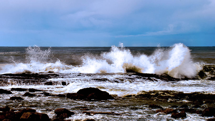 Ocean Spray 2 Photograph by Joseph Hollingsworth