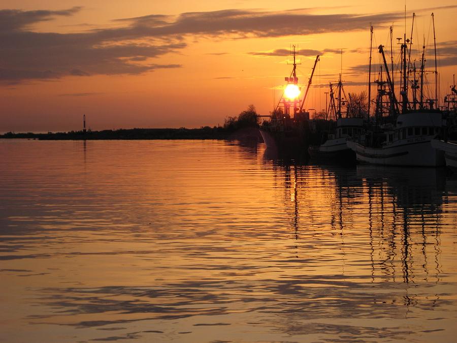 Sunset Photograph - Ocean Sunset 3rd by Shirley Sirois