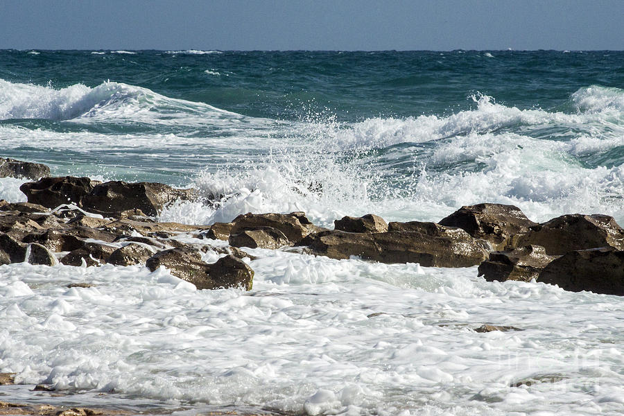 Nature Photograph - Ocean Surf by Darleen Stry