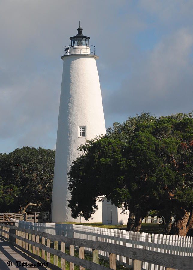 Ocracoke Lighthouse Photograph by Dan Williams