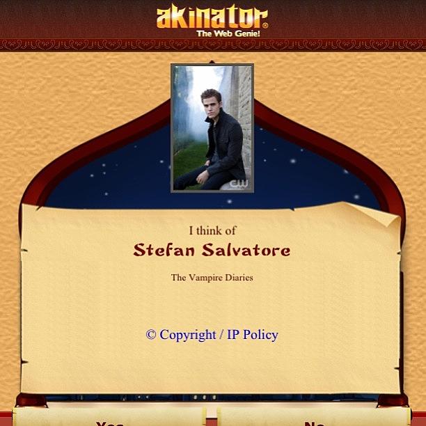 Akinator Photograph - Oh My God It Guessed Right! 😮 by Lauren Simmons
