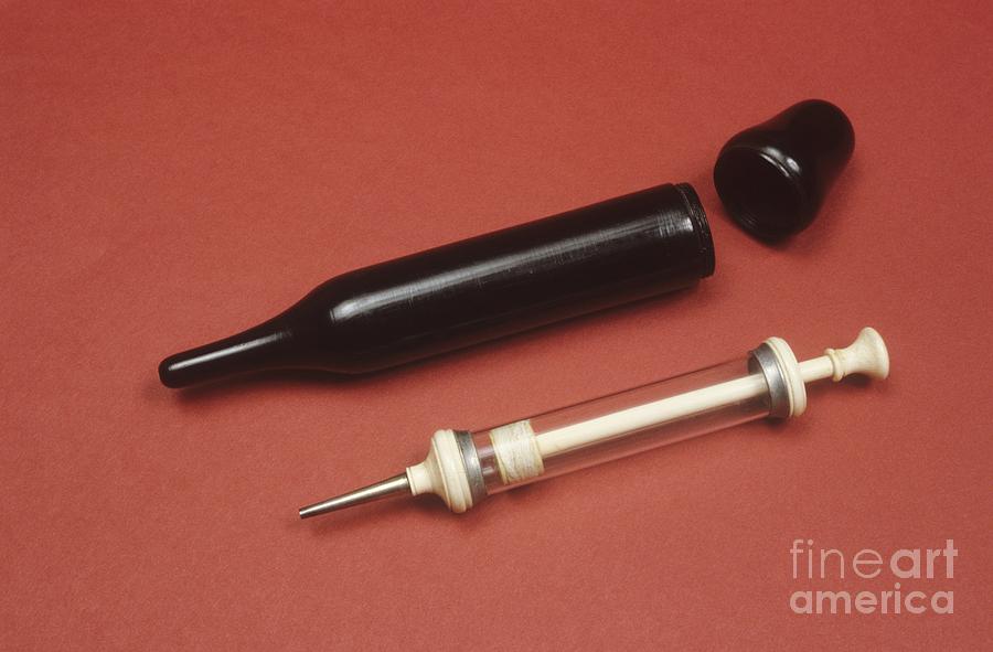 Device Photograph - Ointment Syringe, Circa 1810 by Science Photo Library