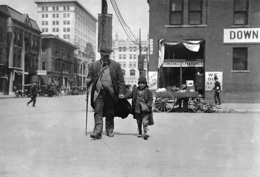 Oklahoma Blind Man, 1917 Photograph by Granger