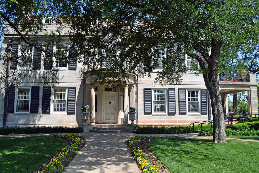 Oklahoma Governors Mansion Photograph by Roxann Whited Fine Art America