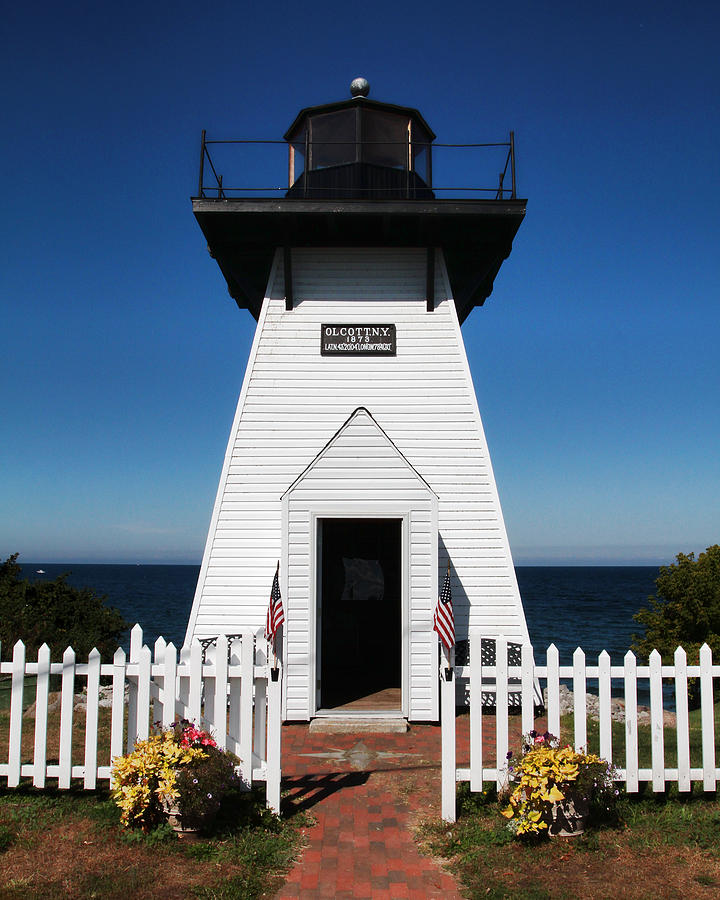 Olcott NY Lighthouse - Replica Photograph by John Freidenberg