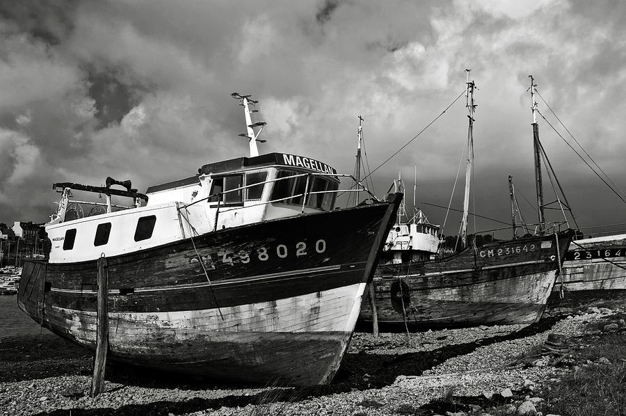 Black And White Photograph - Old abandoned ships by RicardMN Photography