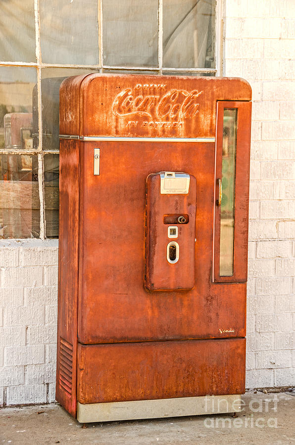 Old and Rusty Coca-Cola Machine Photograph by Sue Smith