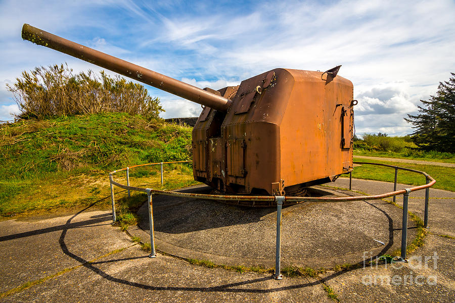 Old Artillery Gun - Ft. Stevens - Oregon Photograph by Gary Whitton