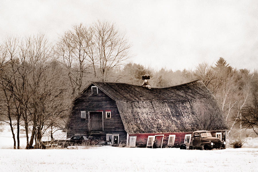 Old Barn and Truck - Americana Photograph by Gary Heller