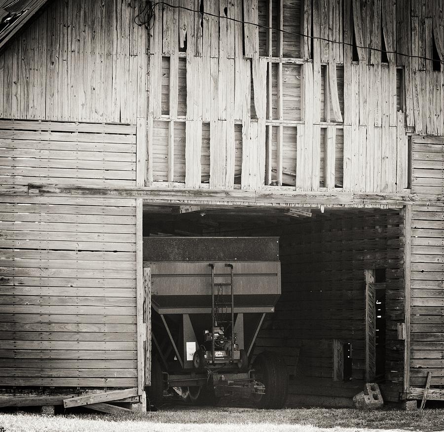 Old Barn Door Photograph by Virginia Folkman