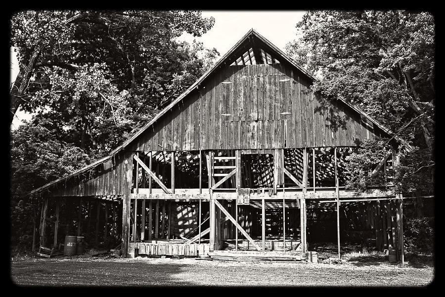 Old Barn On Hwy 161 Photograph