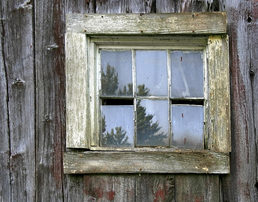 Old Barn Window Photograph by Paul Schreiber