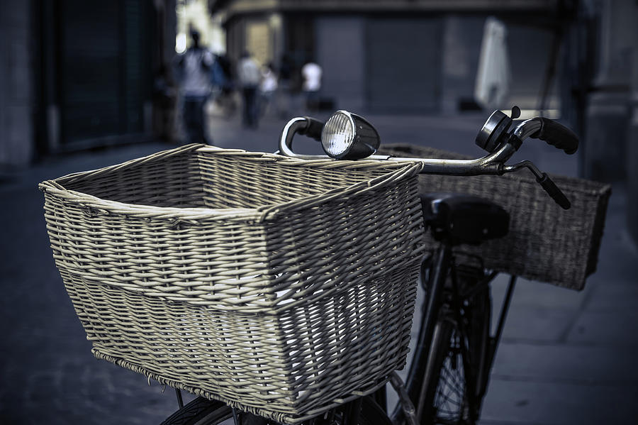 Old Bicycle With Wicker Basket Photograph by Paolomartinezphotography