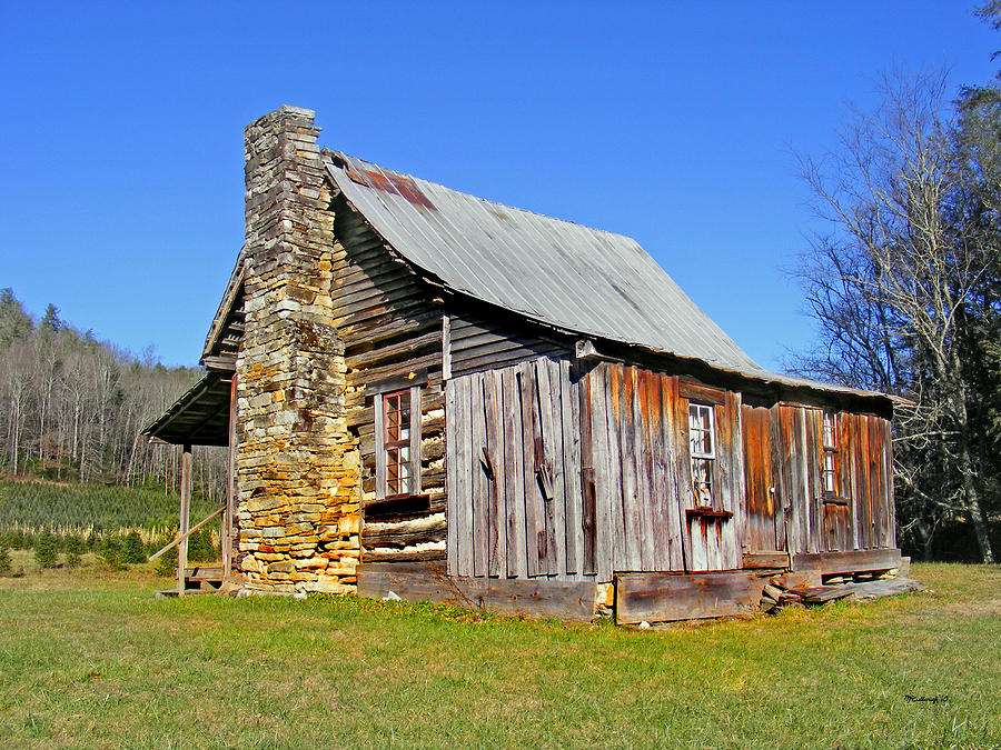 Old Cabin along Macedonia Church Road Photograph by Duane McCullough