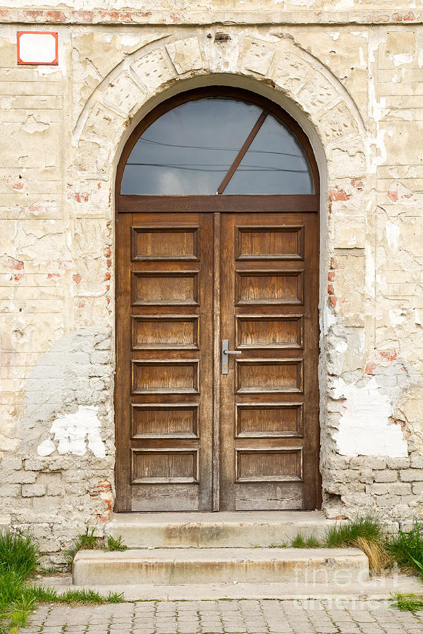 Old church door Photograph by Les Palenik