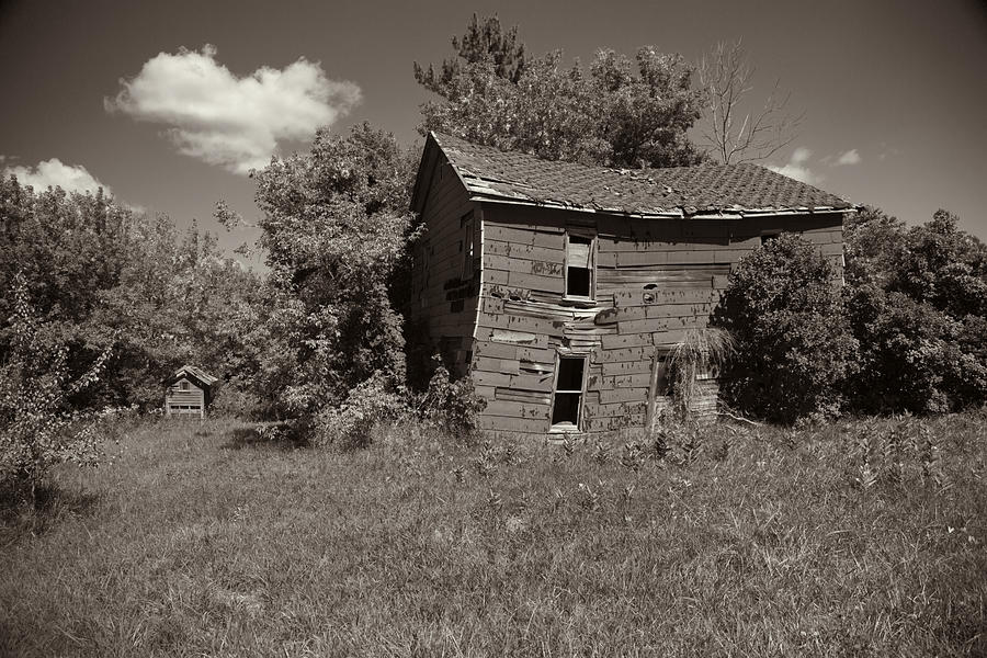 Old Farm House Photograph by Melvin Busch - Pixels