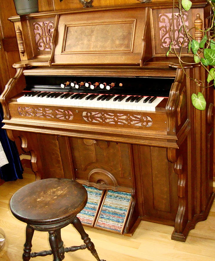 Old Fashioned Pump Organ Photograph by Linda Hutchins