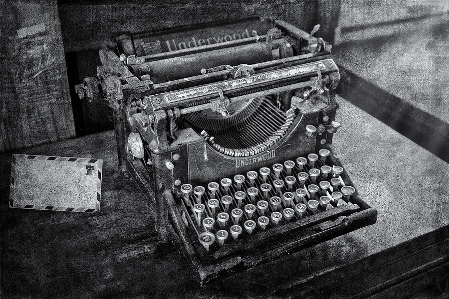 Old Fashioned Underwood Typewriter BW Photograph by Susan Candelario