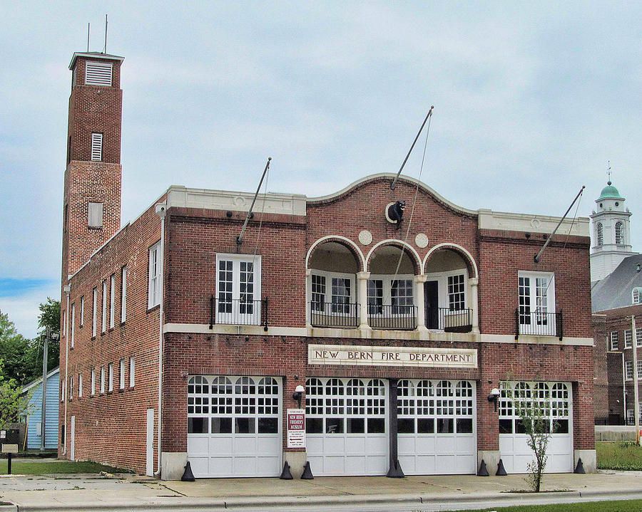 Old Fire House Photograph by Vic Montgomery