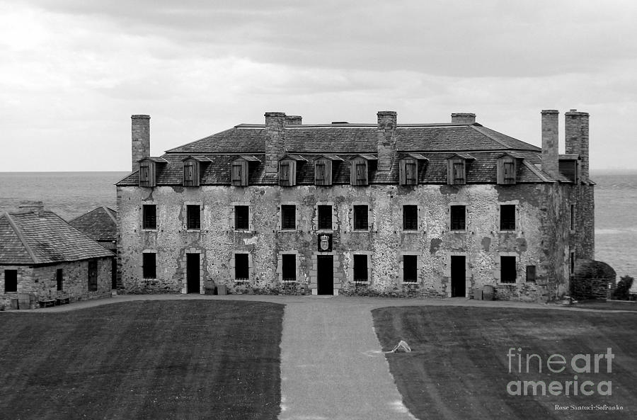 Old Fort Niagara French Castle and Bake House Photograph by Rose Santuci-Sofranko