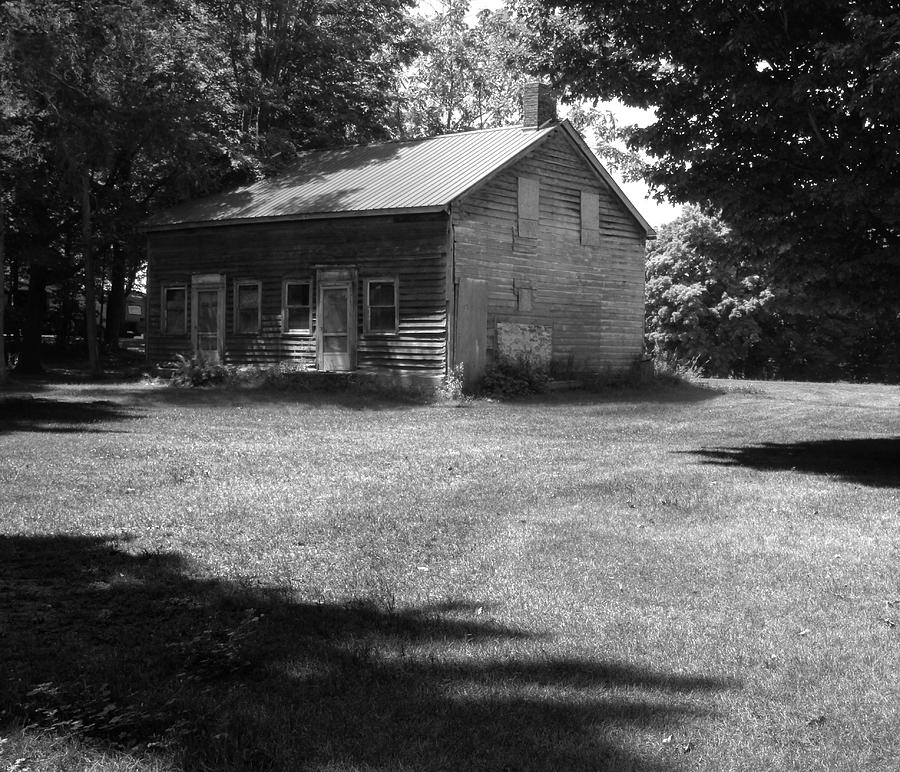 Old Frame House 2 in Prince Edward County Photograph by Jim Vance
