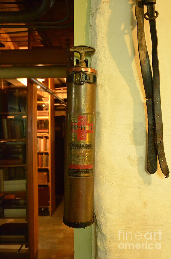 Old Fyr Fyter Fire Extinguisher Photograph by Bob Sample