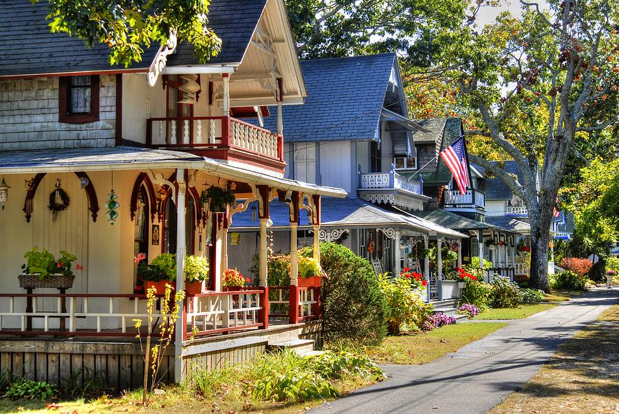 Old Homes in Martha's Vineyard by Donald Williams Old Homes in Martha's Vineyard by Donald Williams