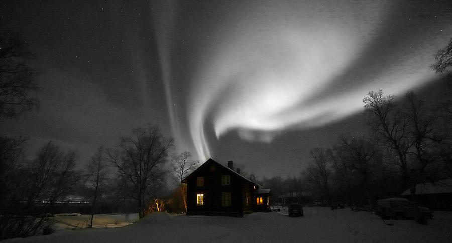 Old House under the Northern Lights II Photograph by Pekka Sammallahti