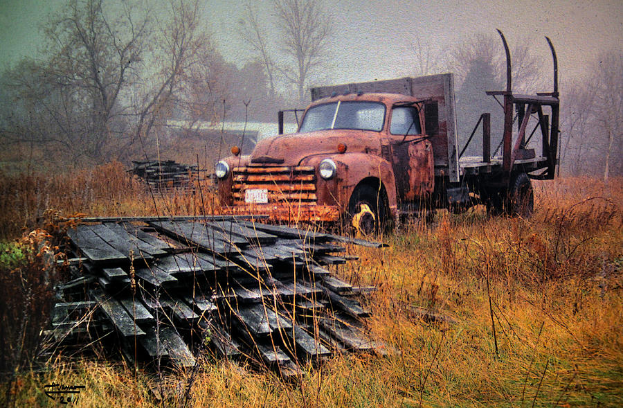 Old Log Truck Photograph by Jim Vance