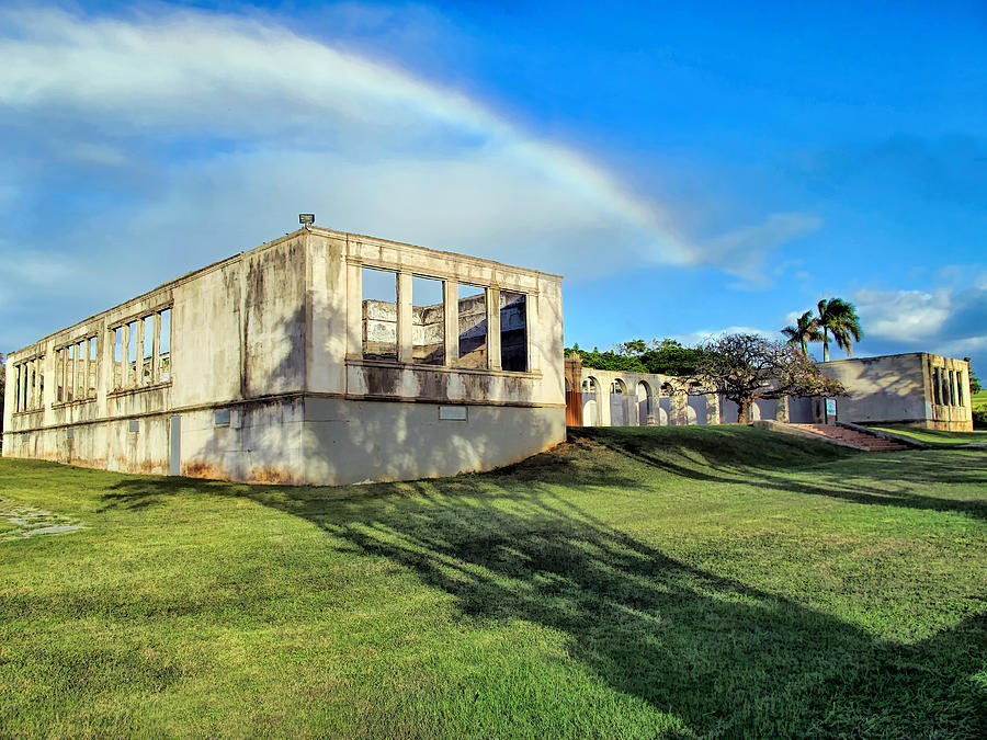 Old Maui High School 1 Photograph by Dawn Eshelman