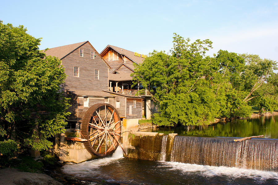 Old Mill Pigeon Forge Tennessee Photograph by Cynthia Woods