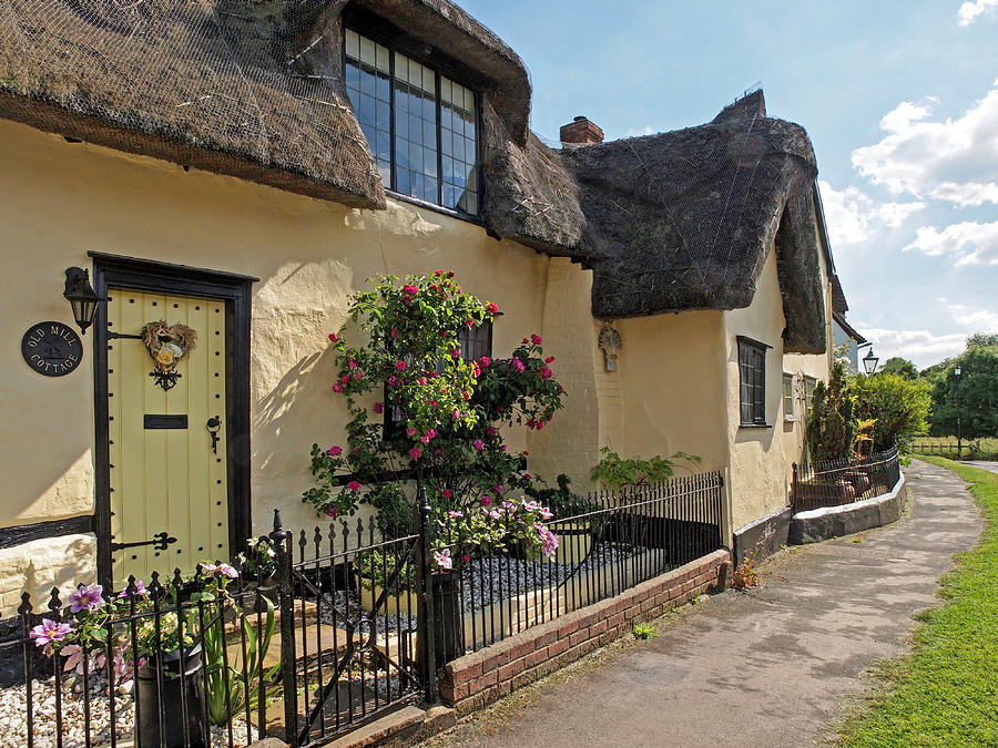 Old Mill Thatched Cottage Photograph by Gill Billington