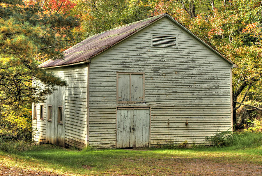 Old Park Building Photograph by Lisa Hurylovich - Pixels