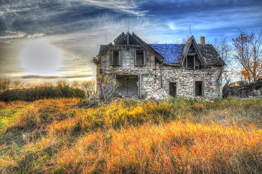 Old Prairie Home Stead Photograph by Vaughn Bender - Fine Art America