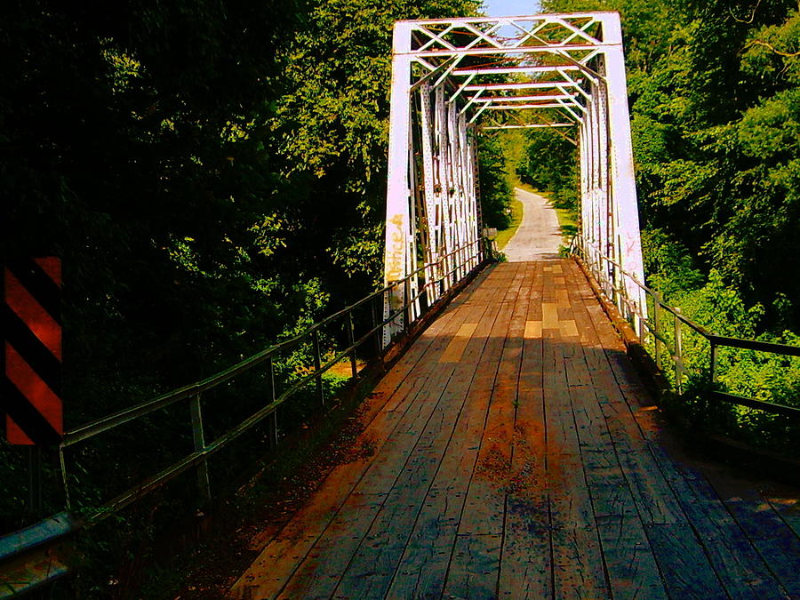 File:Rickety bridge.jpg - Wikimedia Commons